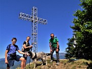 01 Alla croce di vetta del Monte Suchello (1541 m)